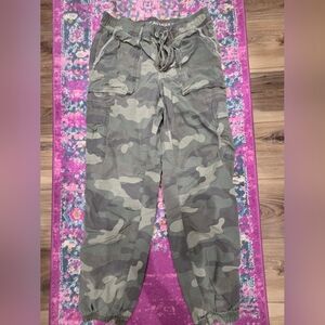 American Eagle Camouflage Cargo Jogger Pants
